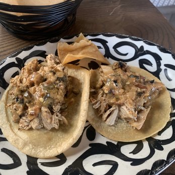 La Josie - Roasted chicken tacos - Mexican Near Me - Chicago, Illinois La Josie - Roasted chicken tacos - Mexican Near Me - Chicago, Illinois