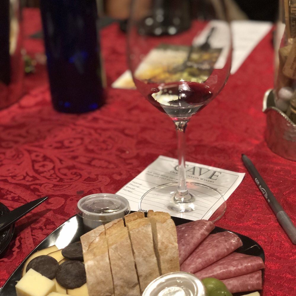 Oak Mountain Winery - The cheese and meat plate at the tasting - Wineries Near Me - Temecula, California Oak Mountain Winery - The cheese and meat plate at the tasting - Wineries Near Me - Temecula, California