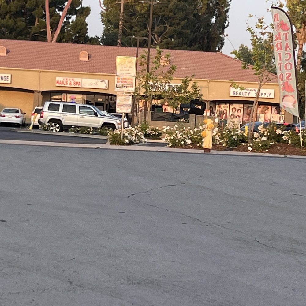 Meadow Lane Plaza - Shopping Centers Near Me - Colton, California