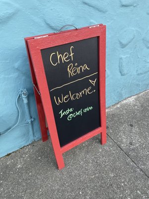 Chef Reina by null