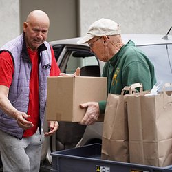 Shepherd's Pantry - To donate @shepherdspantry (venmo) We provide food and resources to those in the San Gabriel Valley. Volunteers needed today!