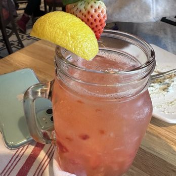 Silver Diner - Mamas pink lemonade (cocktail) - New American Near Me - National Harbor, Maryland Silver Diner - Mamas pink lemonade (cocktail) - New American Near Me - National Harbor, Maryland