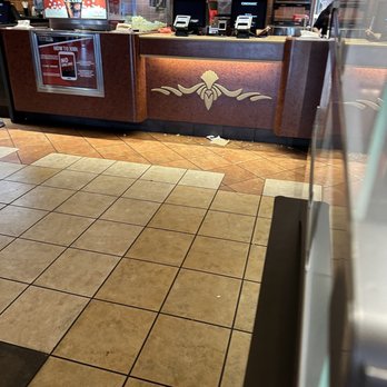 Cinemark Mesa 16 - Counter to place order. 4 people chatting on the right. - Cinema Near Me - Mesa, Arizona Cinemark Mesa 16 - Counter to place order. 4 people chatting on the right. - Cinema Near Me - Mesa, Arizona