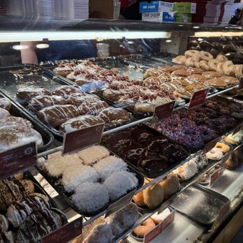 Beiler's Bakery - Bakeries Near Me - Philadelphia, Pennsylvania