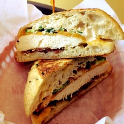 Robert's Italian Deli - Spicy blackened chicken