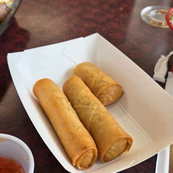 Sisters Thai food - Spring rolls - Noodles Near Me - Lincoln, Nebraska