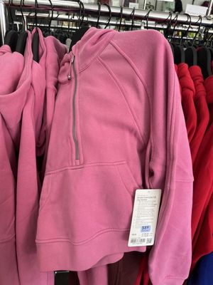 lululemon North Georgia Premium Outlets by null