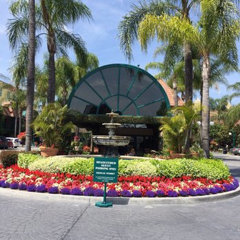 Candy Cane Inn - Hotels Near Me - Anaheim, California