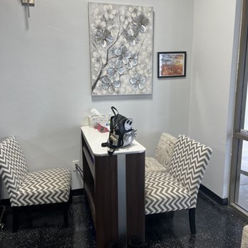 Zion Nails & Spa - More decor - Nail Salons Near Me - St. George, Utah