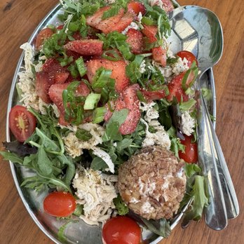 The Goat & Vine - The Goat & Vine salad with oven roasted chicken - Pizza Near Me - Temecula, California The Goat & Vine - The Goat & Vine salad with oven roasted chicken - Pizza Near Me - Temecula, California