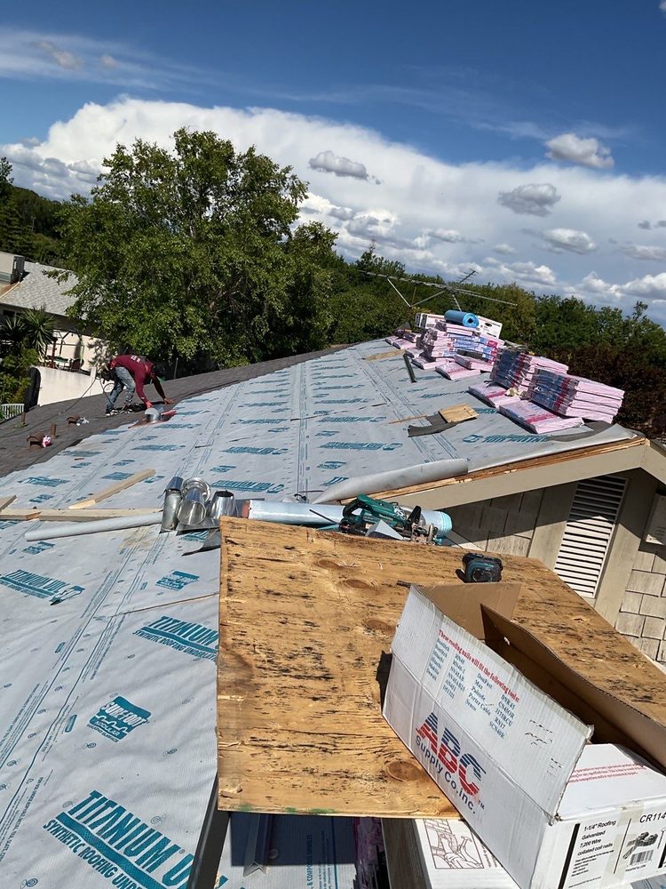 Slide of Alex Perez's Roofing