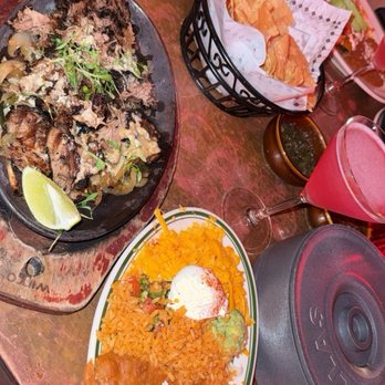 Las Palmas - Carnitas fajitas - Mexican Near Me - Dallas, Texas Las Palmas - Carnitas fajitas - Mexican Near Me - Dallas, Texas