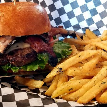Midtown Grill - Mushroom, Swiss, bacon burger - Burgers Near Me - Yuba City, California