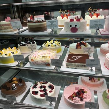 Tous Les Jours - cake selections - Bakeries Near Me - Ann Arbor, Michigan