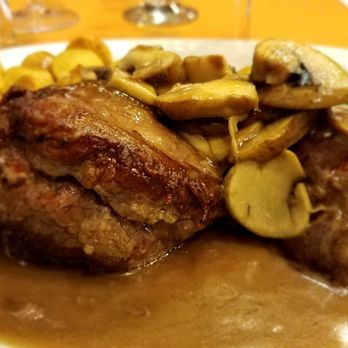 Calden del Soho - Lomo a champion  (steak with mushrooms) - Argentine Near Me - Buenos Aires, C