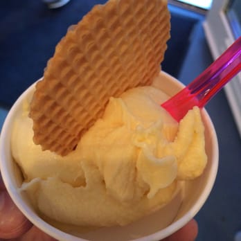 Eiszeit - Maracuja - Kugel 1,20€ - Ice Cream & Frozen Yogurt Near Me - Hamburg, HH
