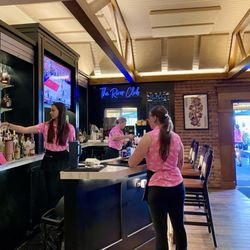 The River Club - Bar