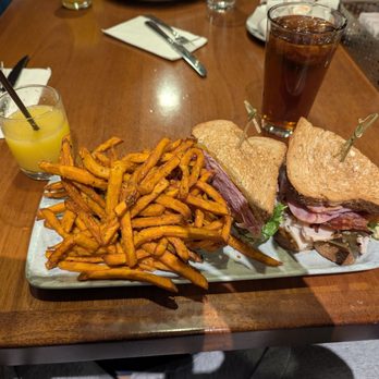 Pyramid Cafe - Menu - Burgers Near Me - Las Vegas, Nevada