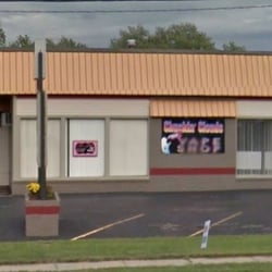 Chuckin Clouds Vape Shop