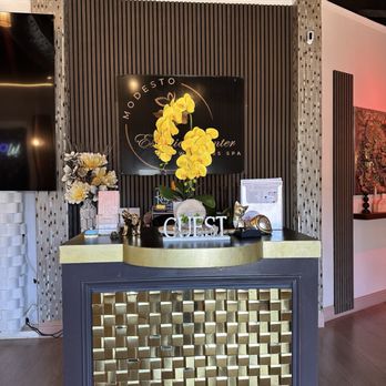 K Glow Day Spa - Welcome area is so beautiful! - Day Spas Near Me - Modesto, California