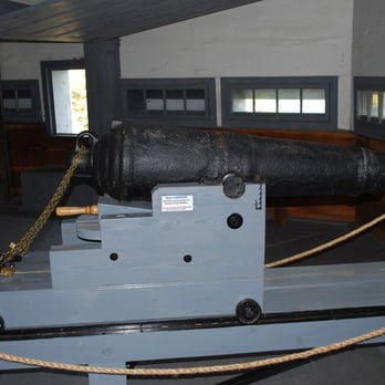 Fort McClary - Cannon in the Fort - Landmarks & Historical Buildings Near Me - Kittery, Maine Fort McClary - Cannon in the Fort - Landmarks & Historical Buildings Near Me - Kittery, Maine