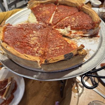 Giordano's - Meat lovers deep dish - Italian Near Me - Orlando, Florida Giordano's - Meat lovers deep dish - Italian Near Me - Orlando, Florida