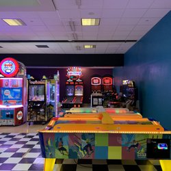 Crossroads Bowling Center
