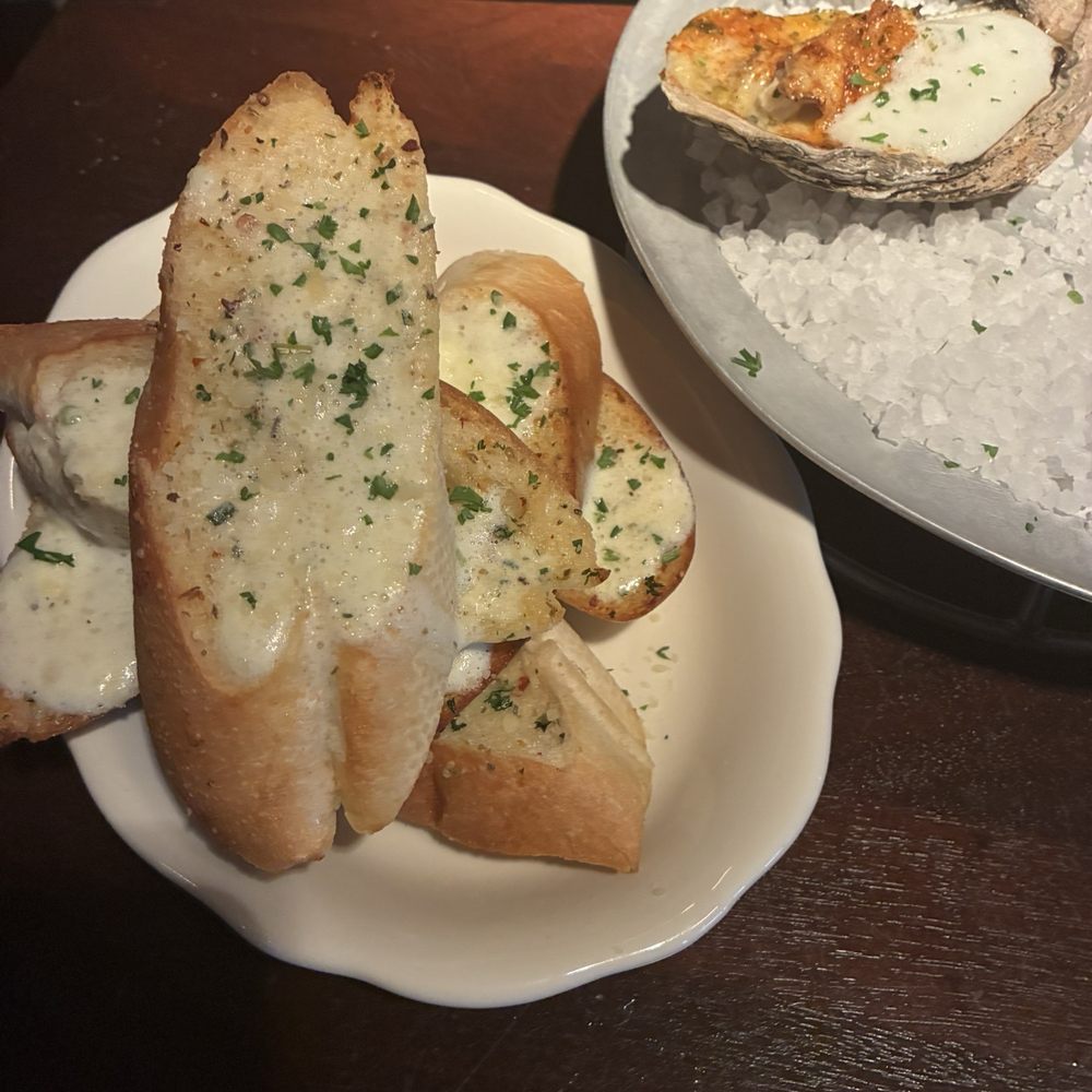Pappadeaux Seafood Kitchen - Cajun/Creole Near Me - Westmont, Illinois