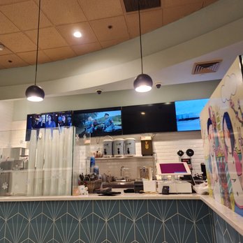 Pho Noodle Station - Counter where you order - Vietnamese Near Me - Woodridge, Illinois