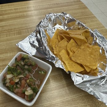 El Charrito - The salsa is amazing - Mexican Near Me - Rockford, Illinois El Charrito - The salsa is amazing - Mexican Near Me - Rockford, Illinois
