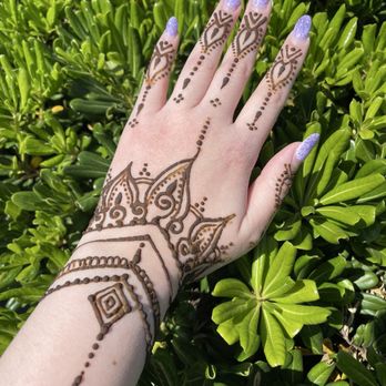 Henna Designs By Santoshi - Henna by Santoshi - Henna Artists Near Me - La Habra, California Henna Designs By Santoshi - Henna by Santoshi - Henna Artists Near Me - La Habra, California