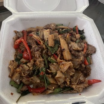 Pad Thai Restaurant - Beef drunken noodles - Thai Near Me - Mechanicsville, Virginia Pad Thai Restaurant - Beef drunken noodles - Thai Near Me - Mechanicsville, Virginia