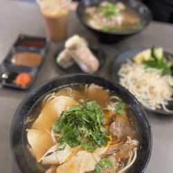 Pho Den