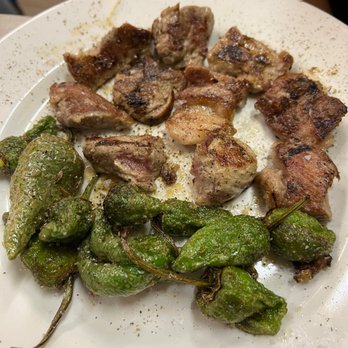 El Xampanyet - Pluma ibérica - Tapas Bars Near Me - Barcelona, B El Xampanyet - Pluma ibérica - Tapas Bars Near Me - Barcelona, B