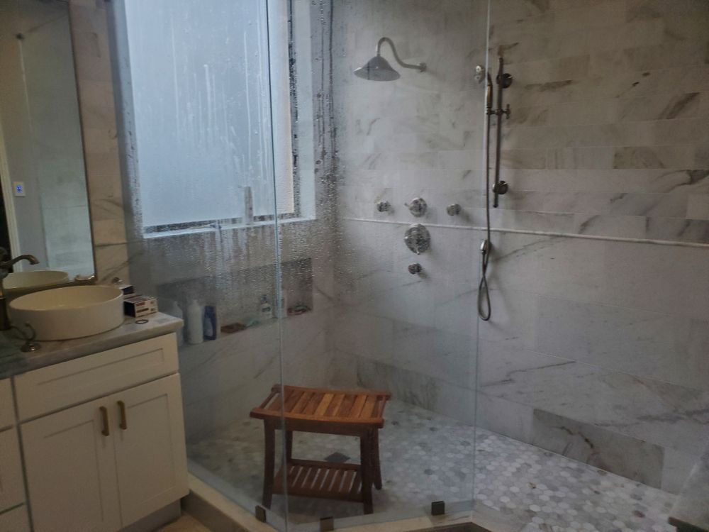 Slide of Luna General Contractors