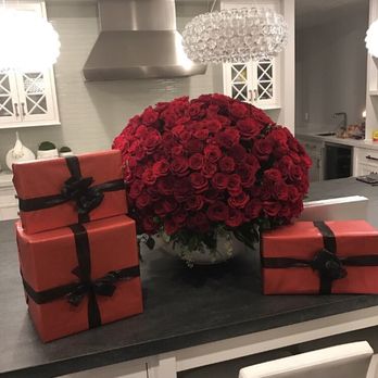 Julia Testa - Florists Near Me - New York, New York Julia Testa - Florists Near Me - New York, New York