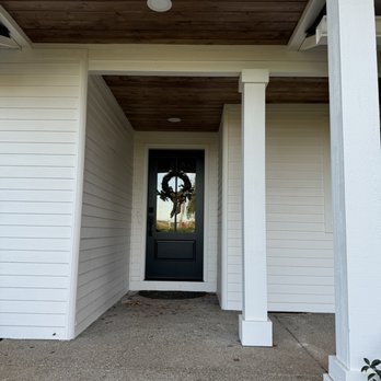 MD Painting General - the front door of a home - Painters Near Me MD Painting General - the front door of a home - Painters Near Me