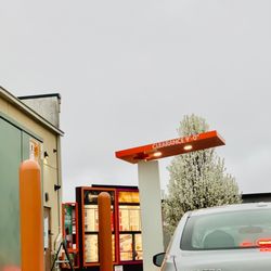 Dunkin' - Drive thru