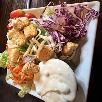 Cooper's Seafood House - Salad - Seafood Near Me - Scranton, Pennsylvania