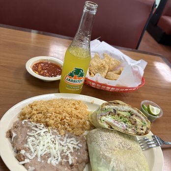 Dino Restaurant - Torta de al pastor - Seafood Near Me - Indio, California Dino Restaurant - Torta de al pastor - Seafood Near Me - Indio, California