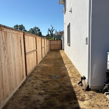Martinez & Davis Junk Removal - Side yard (after) - Junk Removal & Hauling Near Me Martinez & Davis Junk Removal - Side yard (after) - Junk Removal & Hauling Near Me