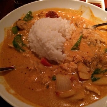 Royal Thai - Gaeng Pedd - Thai Near Me - Dallas, Texas