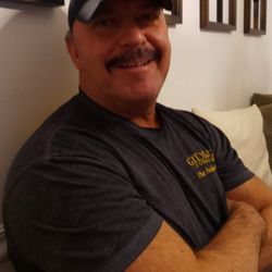 UM St. Joseph Spine Institute - Me 2 wks before tortolani. Hessingers surgery