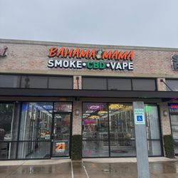 Bahama Mama - Front of store