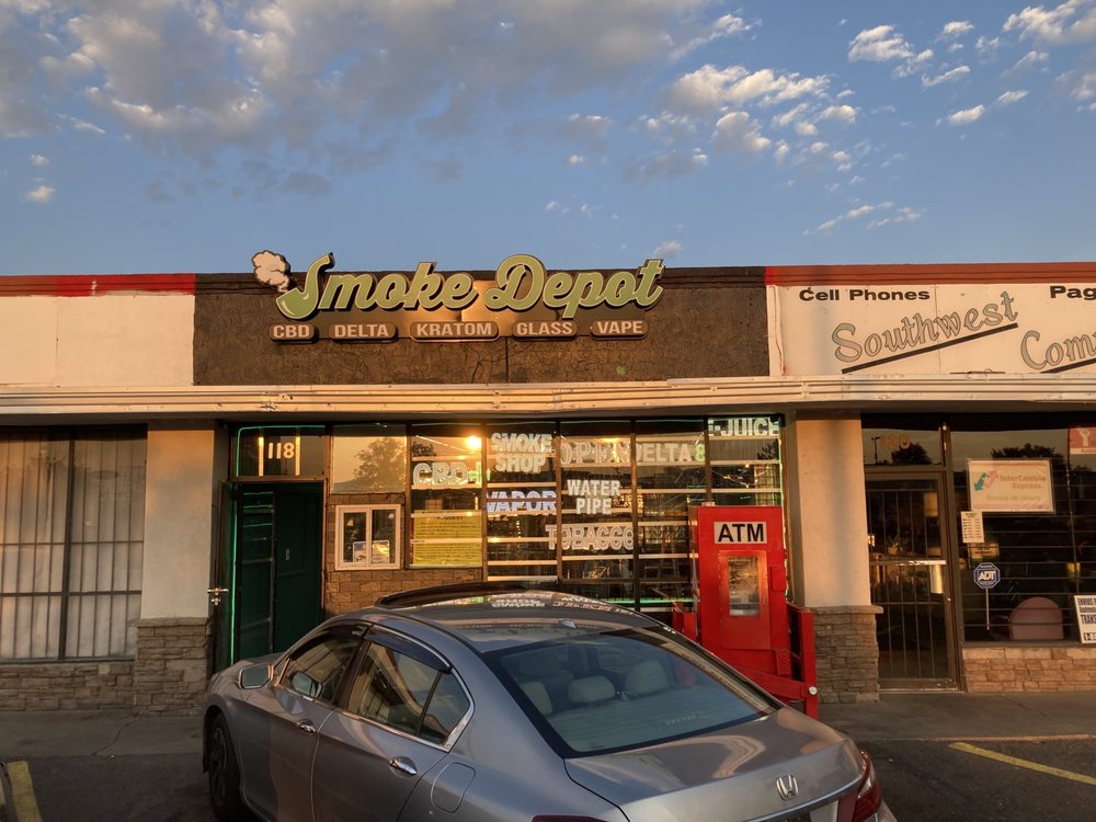 SMOKE DEPOT Updated August 2024 23 Photos 118 San Pedro Dr SE