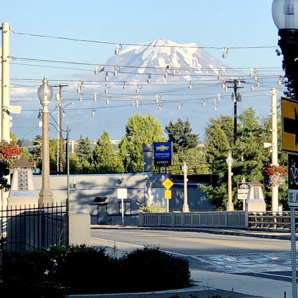 Oxbow Urban Kitchen - Nice view from patio (this photo taken from entrance) - Steakhouses Near Me - Sumner, Washington Oxbow Urban Kitchen - Nice view from patio (this photo taken from entrance) - Steakhouses Near Me - Sumner, Washington