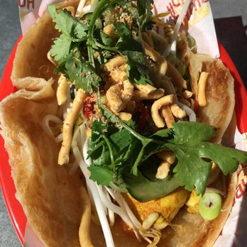 Hawker & Roll - Chicken Hawker Roll - Malaysian Near Me - Queenstown, OTA Hawker & Roll - Chicken Hawker Roll - Malaysian Near Me - Queenstown, OTA