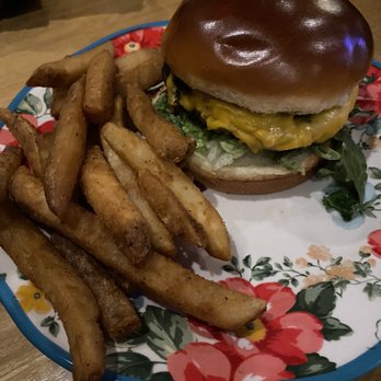 McGarity's Restaurant & Saloon - The cheeseburger and tasty fries - American Near Me - Jefferson, Texas