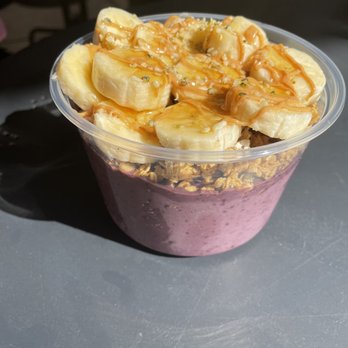 Berry Beet Juice Bar - Acai Gone Nuts - Juice Bars & Smoothies Near Me - Phoenix, Arizona