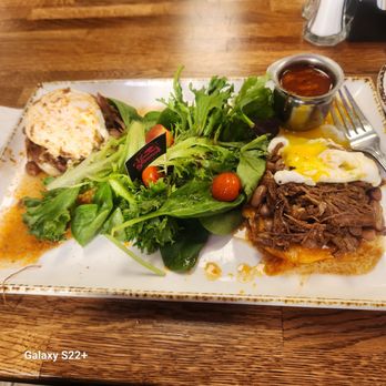 Madres Brunch - Birria benedict - Breakfast & Brunch Near Me - Whittier, California Madres Brunch - Birria benedict - Breakfast & Brunch Near Me - Whittier, California